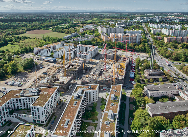 01.09.2026 - Luftbilder vom Alexisquartier und BayernHeim in Neuperlach
