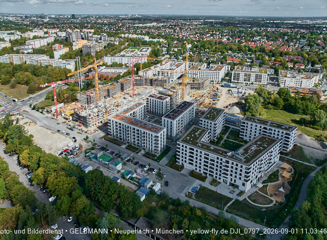 01.09.2026 - Luftbilder vom Alexisquartier und BayernHeim in Neuperlach