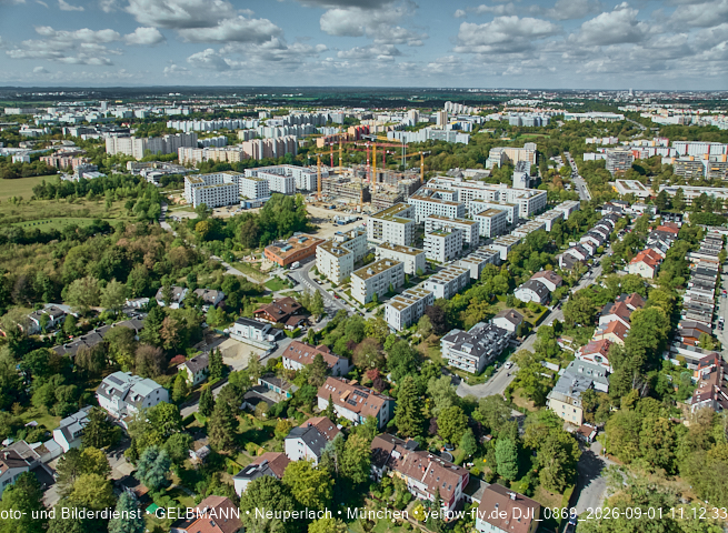 01.09.2026 - Luftbilder vom Alexisquartier und BayernHeim in Neuperlach
