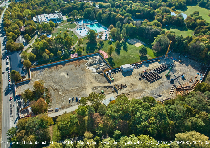 07.10.2026 - Geothermie-Baustelle und Ostpark mit See in Berg-am-Laim