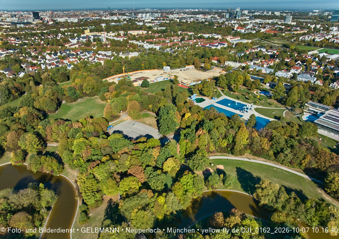 07.10.2026 - Geothermie-Baustelle und Ostpark mit See in Berg-am-Laim