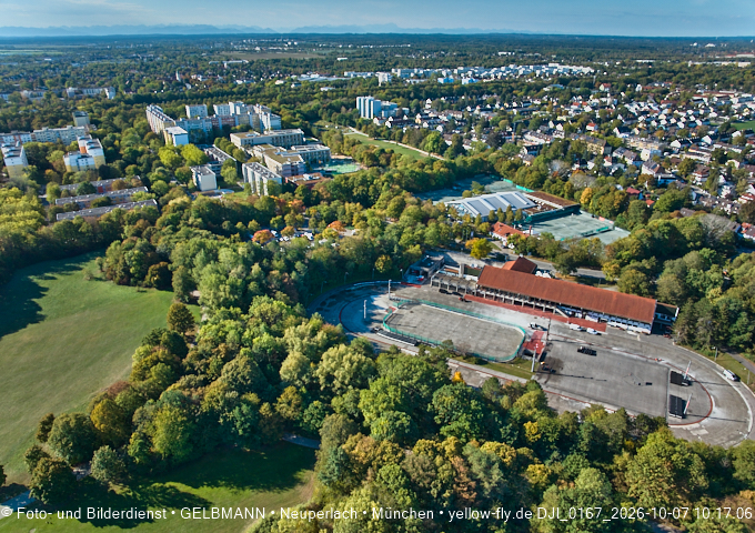 07.10.2026 - Geothermie-Baustelle und Ostpark mit See in Berg-am-Laim