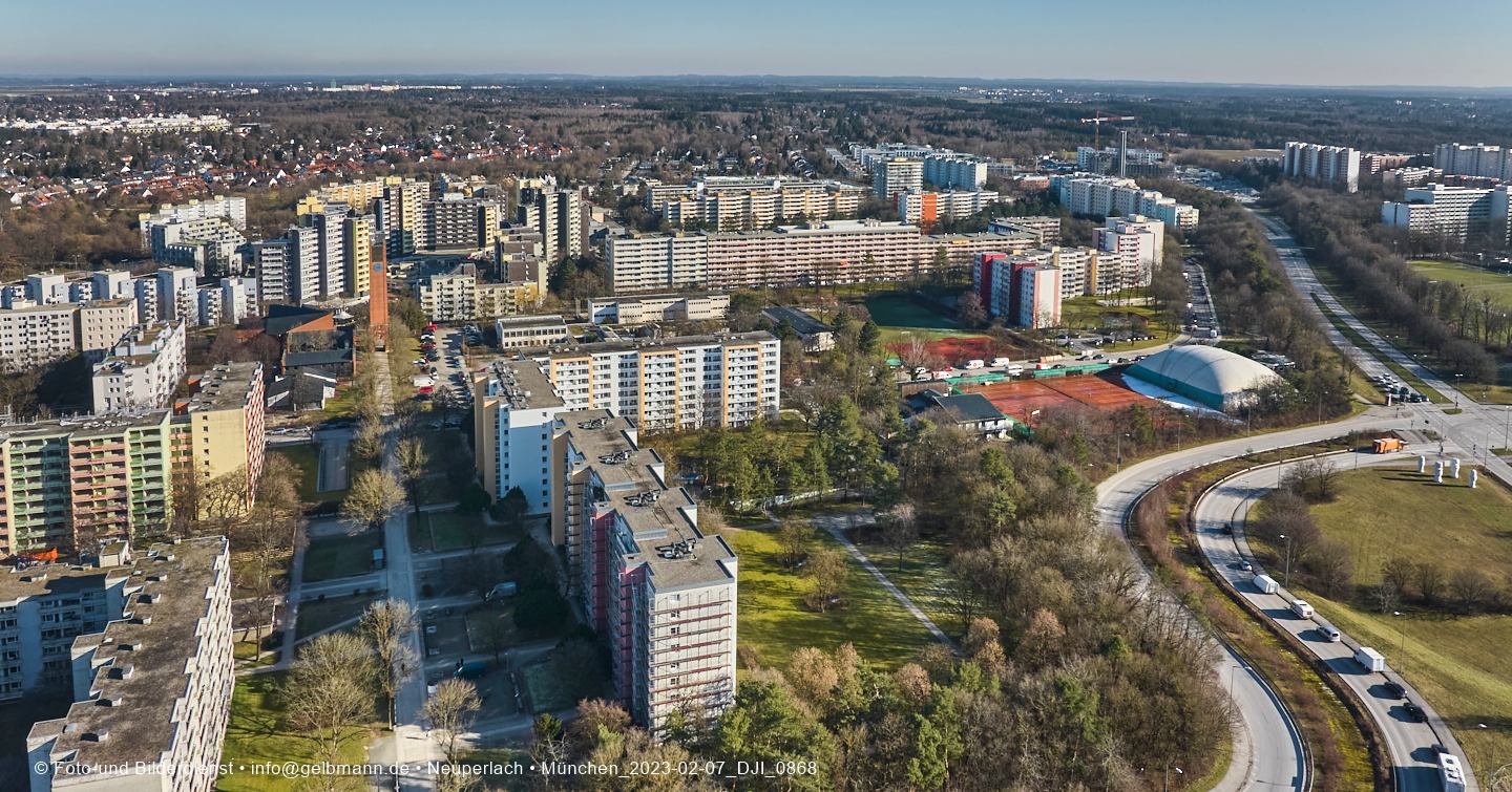 Luftbilder und Copterfotos vom Marx-Zentrum und der Wohnanlage am Karl-MArx-Ring 52-62 in Neuperlach