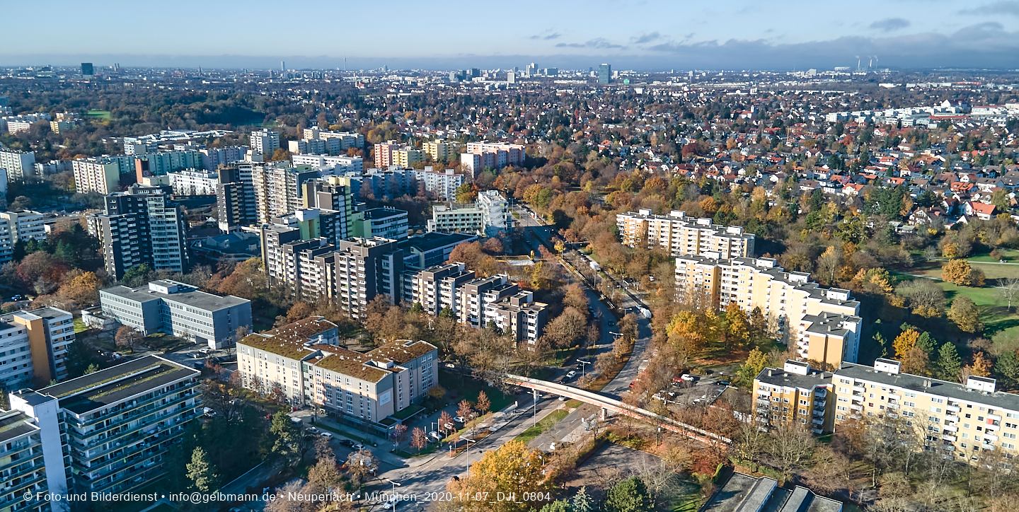 Luftbilder und Copterfotos vom Marx-Zentrum und der Wohnanlage am Karl-MArx-Ring 52-62 in Neuperlach